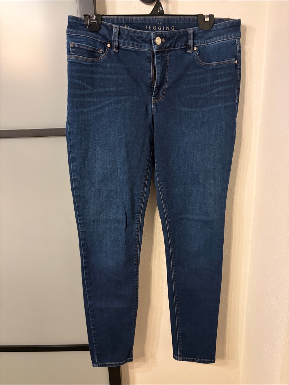 White House Black Market Dark Indigo Stretch Jeggings